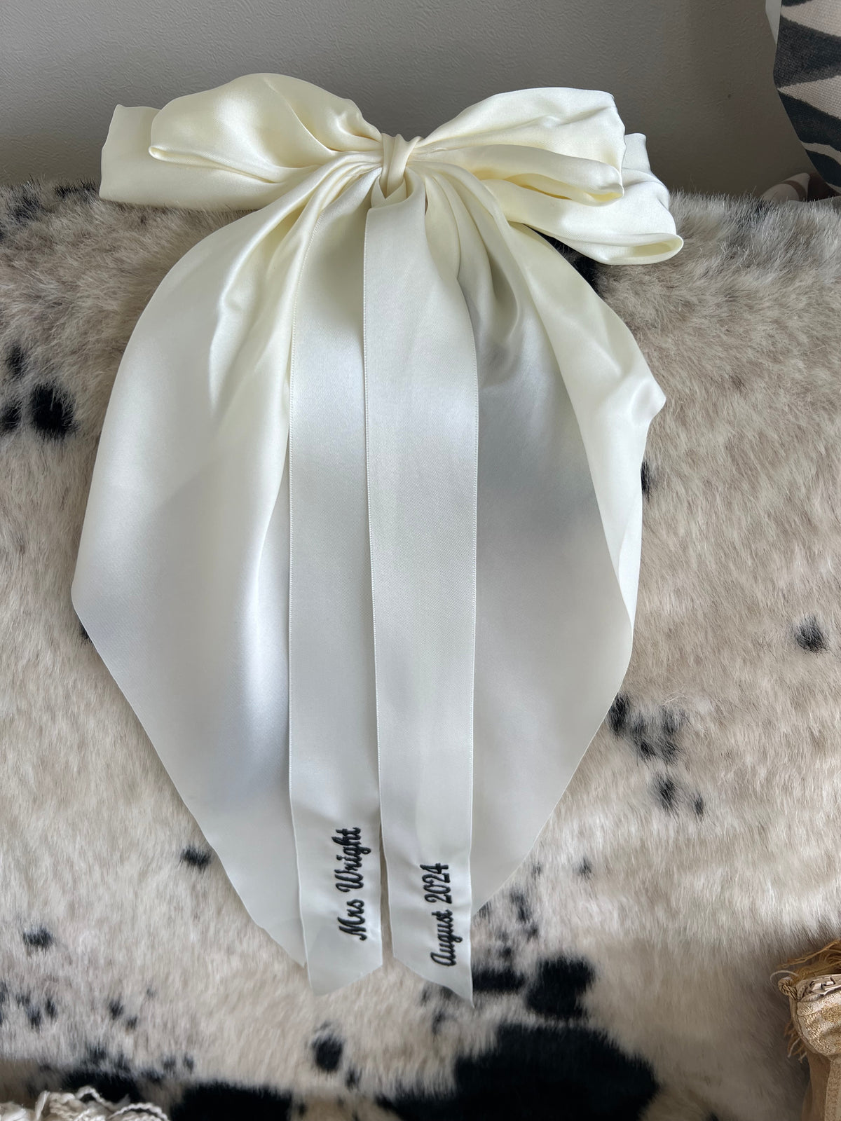 Ivory Bespoke Embroidered Bridal Hair Bow - Embroider My Name